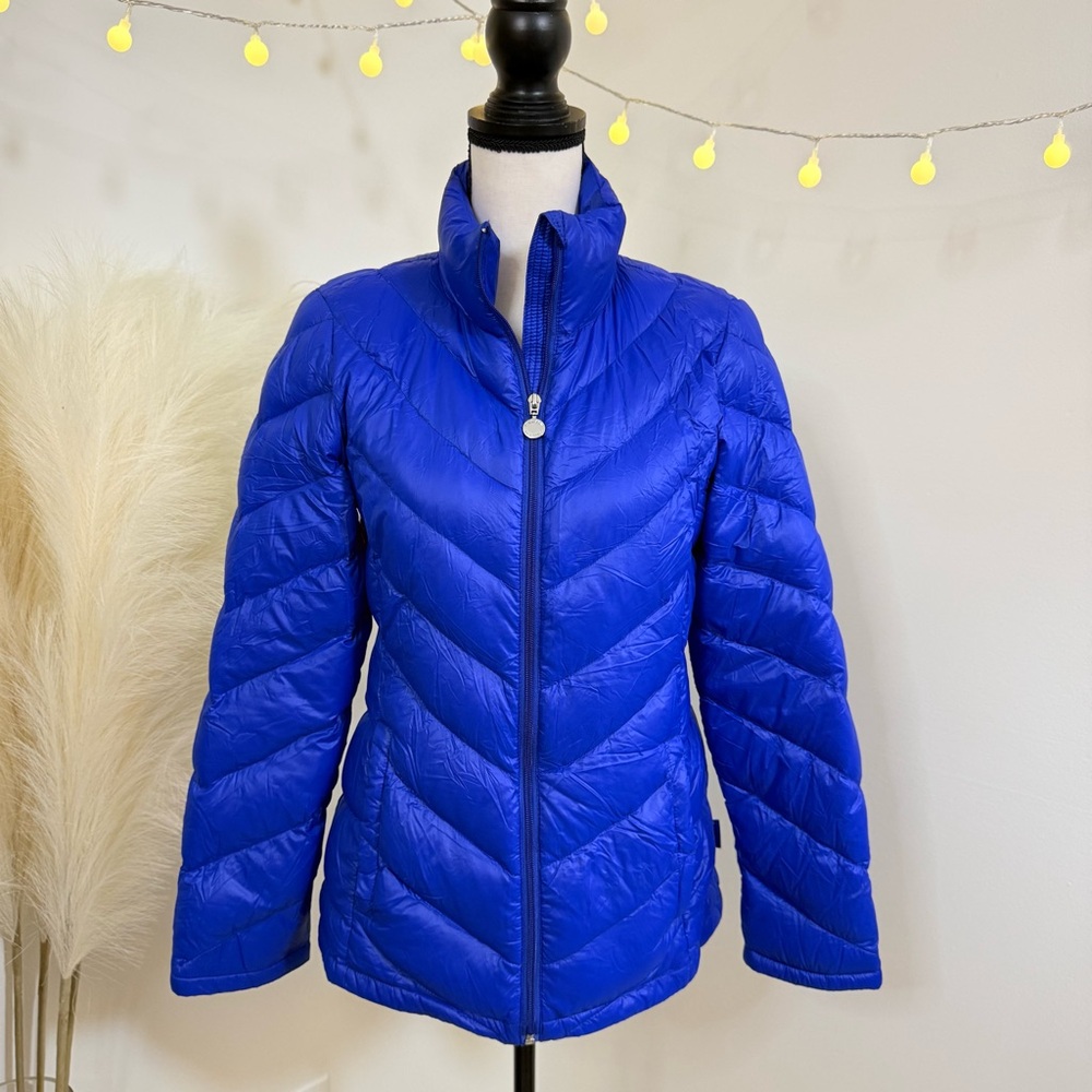 🌾 Calvin Klein Chevron Quilted Packable Puffer Coat in Royal Blue - Picture 2 of 9